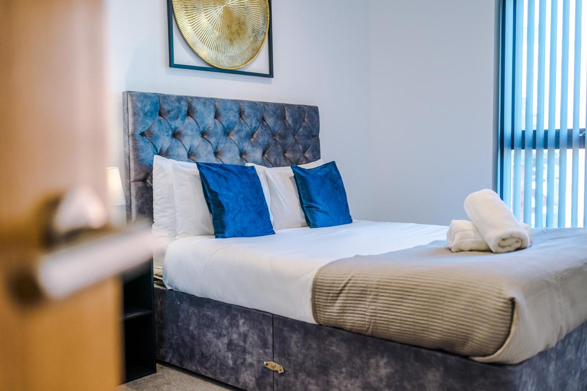 The Axium Suite- Free Parking, Near Station, Center, Fast Wifi, Up To 6 People! Apartment Birmingham