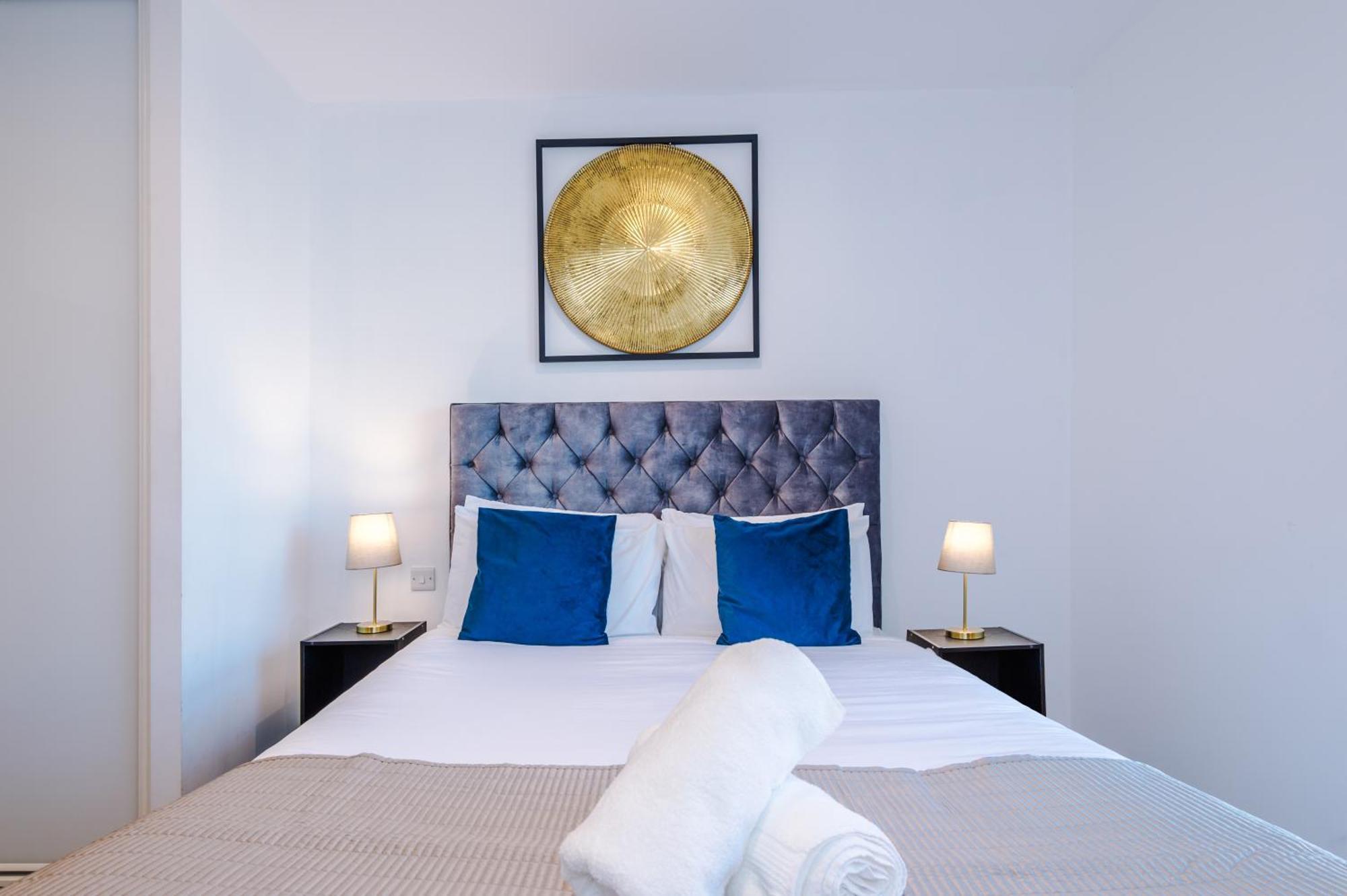 Apartment The Axium Suite- Free Parking, Near Station, Center, Fast Wifi, Up To 6 People! Birmingham